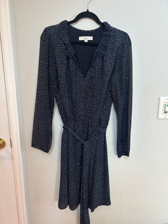 LOFT Dresses & Skirts - Ann Taylor LOFT Navy and White Printed Ruffle Long Sleeve Dress with belt